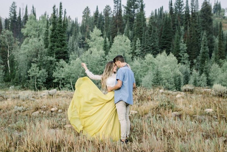 How to Make the Most of your Engagement Pics!