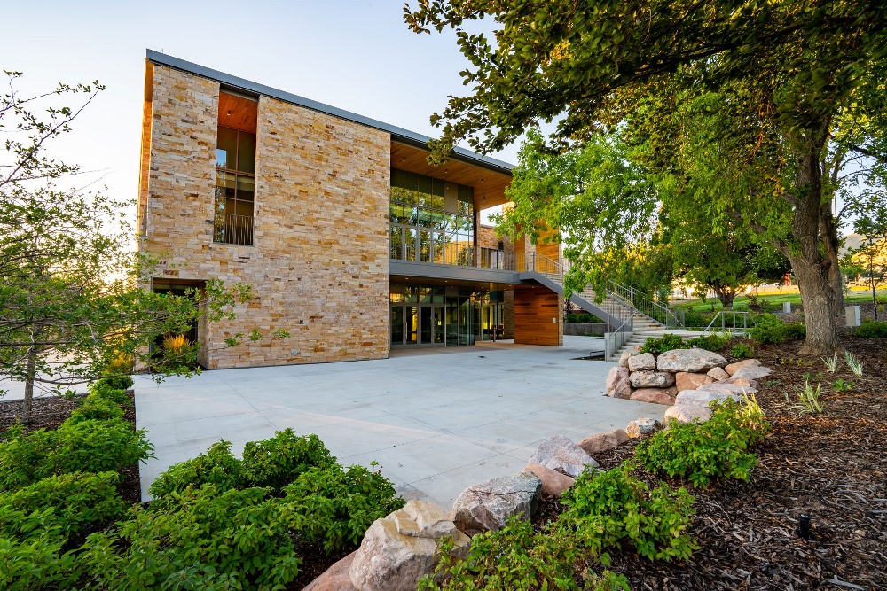 Cleone Peterson Eccles Alumni House - Utah Wedding Venues in Salt Lake City, Utah | Salt Lake Bride